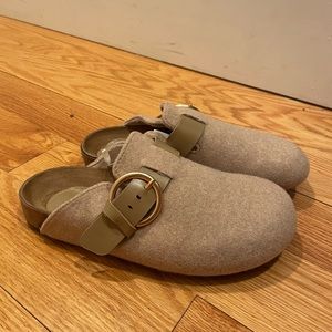 H&M Clogs